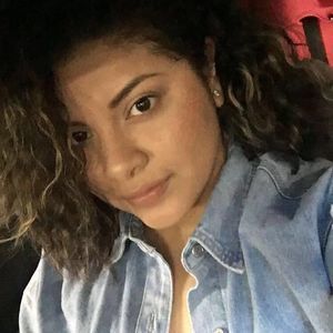 Meet your Posher, Carolina